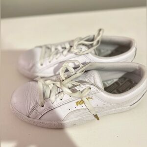 PUMA Carina Street Shoes- Size 6.5 W